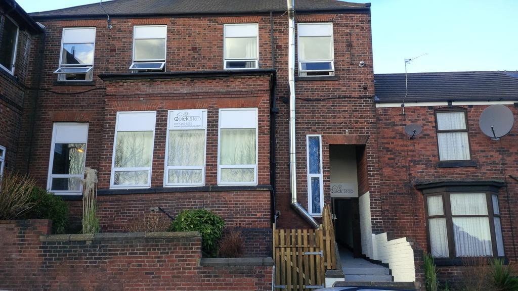 Quick Stop Uk Sheffield Exterior photo