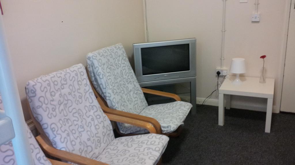 Quick Stop Uk Sheffield Room photo