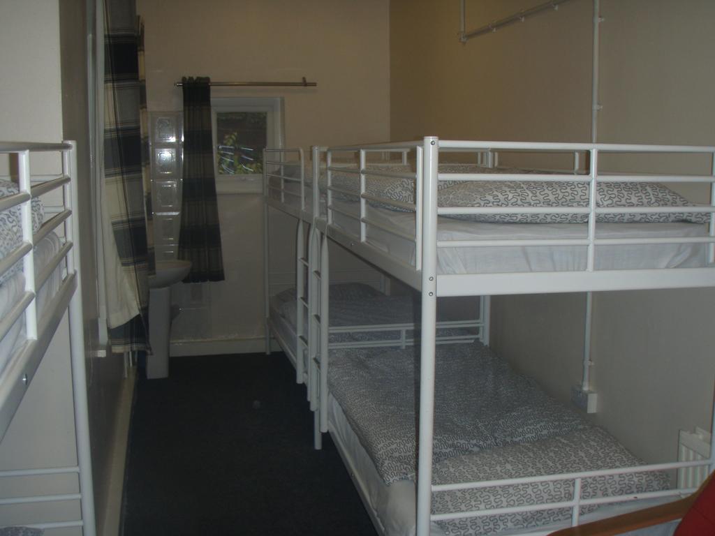 Quick Stop Uk Sheffield Room photo